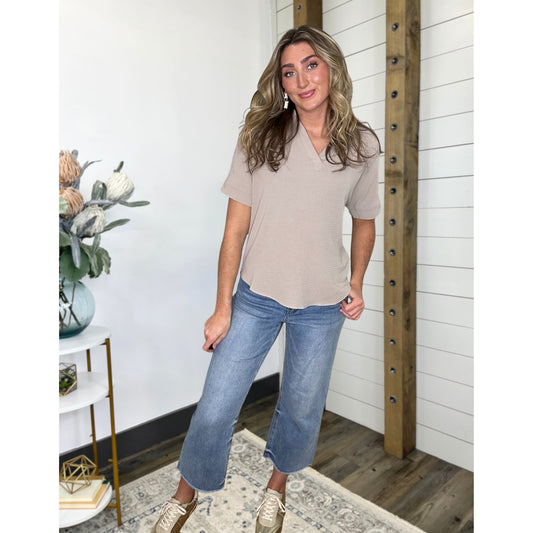 Effortless Airflow V-Neck