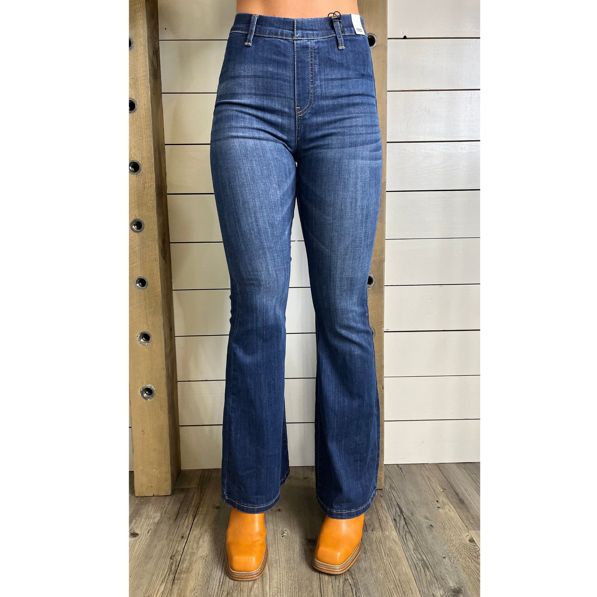 Judy Blue - Lennon Pull On Flare Jeans