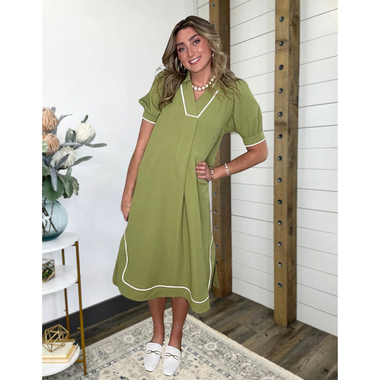 Midi-length dress featuring ivory and V-neck, Seersucker Midi Dress