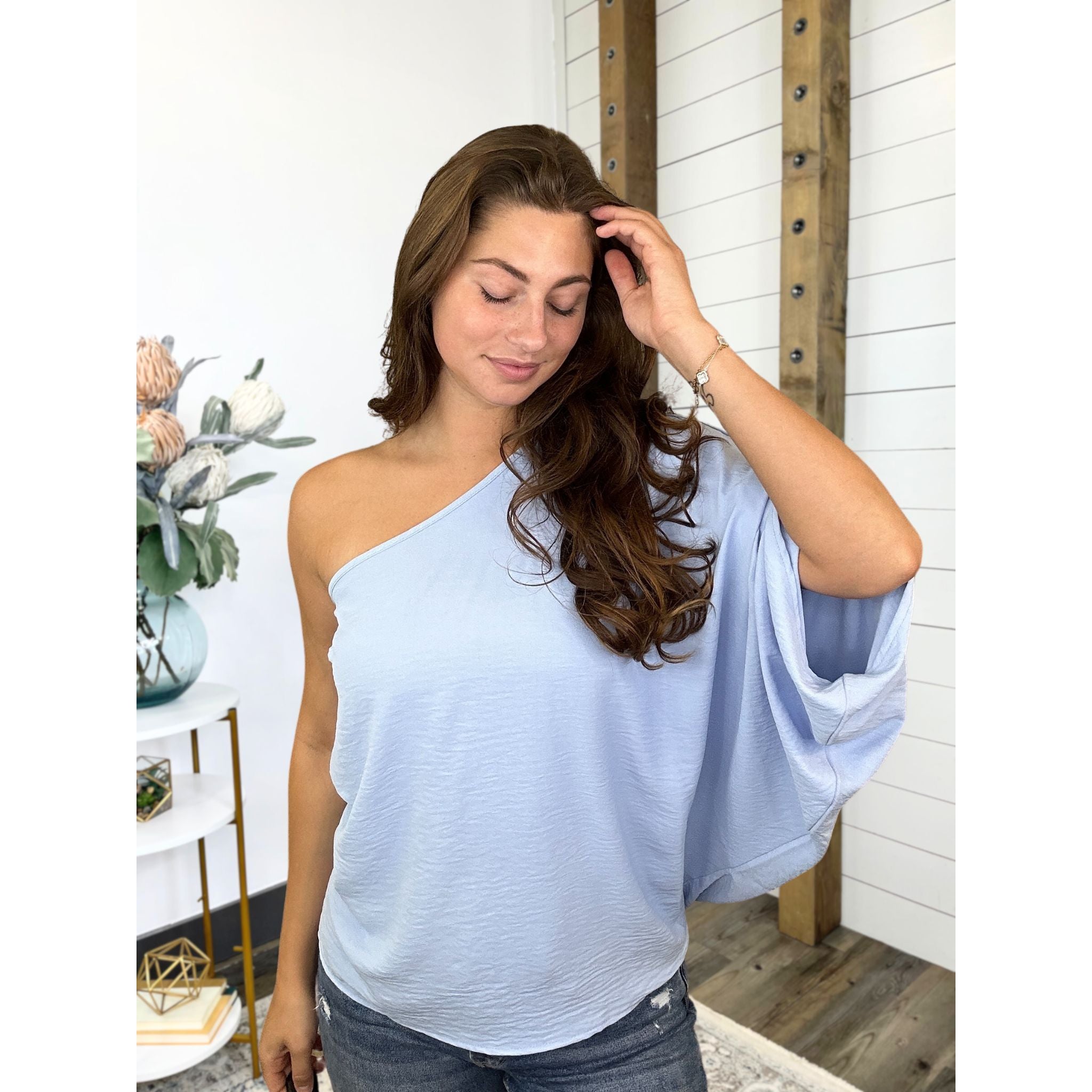 shinn様 FUMIKA_UCHIDA ONE SHOULDER TEE Sasha One Shoulder Top – Tiffany Lane Boutique