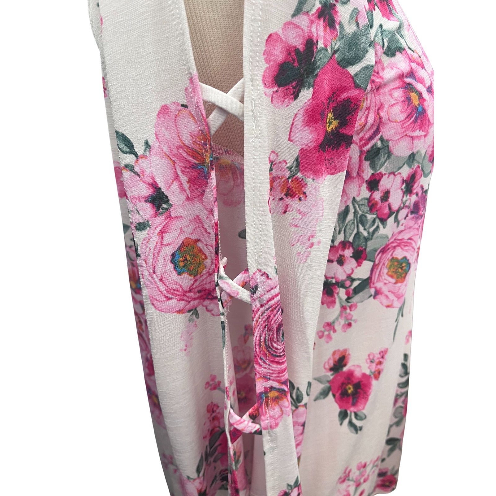 TL Floral Criss Cross Sleeve Top