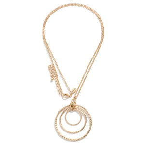 Long Chain w/Diamond Cut Layered Circle Pend